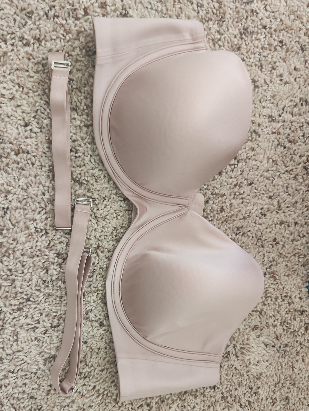 Soma Vanishing Edge Strapless Convertible Bra in Blush Pink